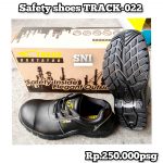 Sepatu safety track-022